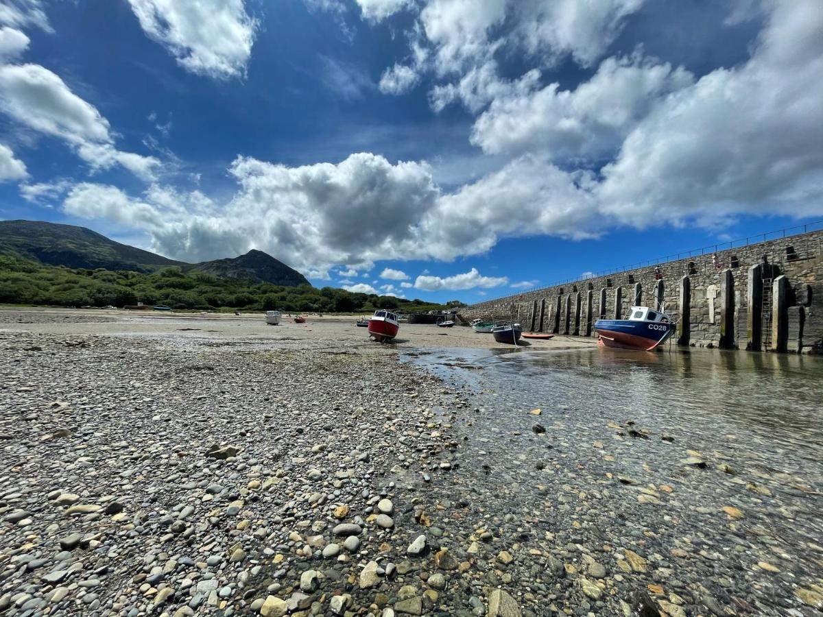 Vila Mynydd A Mor Trevor Exteriér fotografie